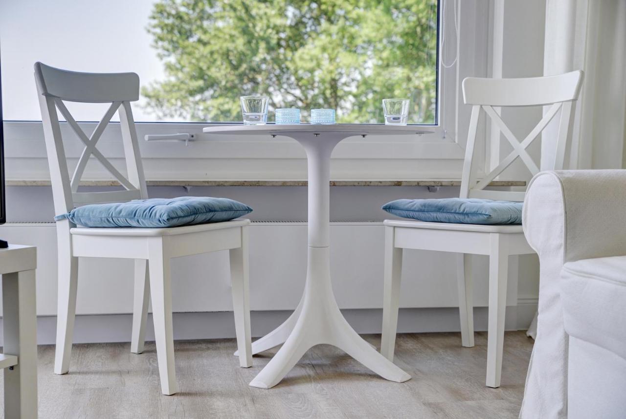 Fewo1846 - Fjordview - Komfortables Studioapartment Mit Balkon Und Meerblick グリュックスブルク エクステリア 写真