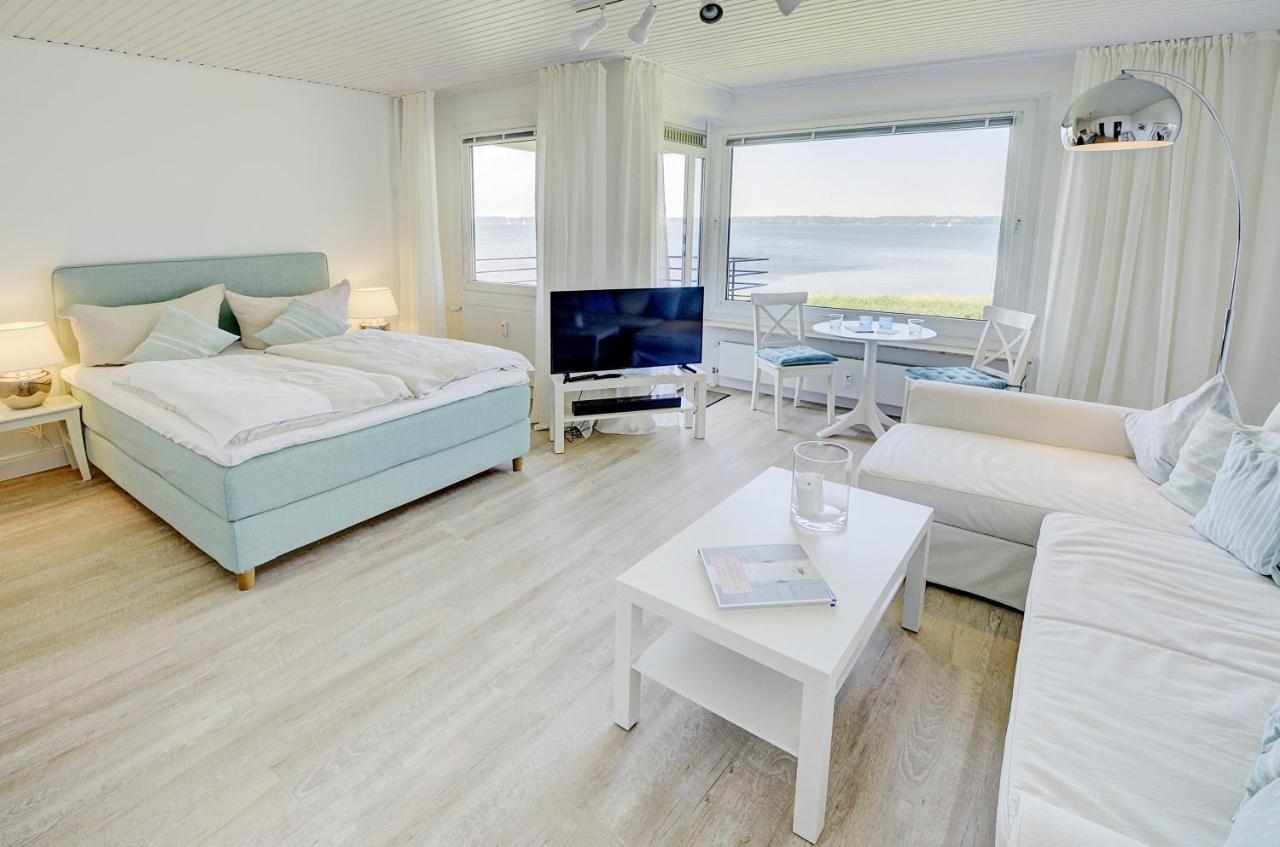Fewo1846 - Fjordview - Komfortables Studioapartment Mit Balkon Und Meerblick グリュックスブルク エクステリア 写真